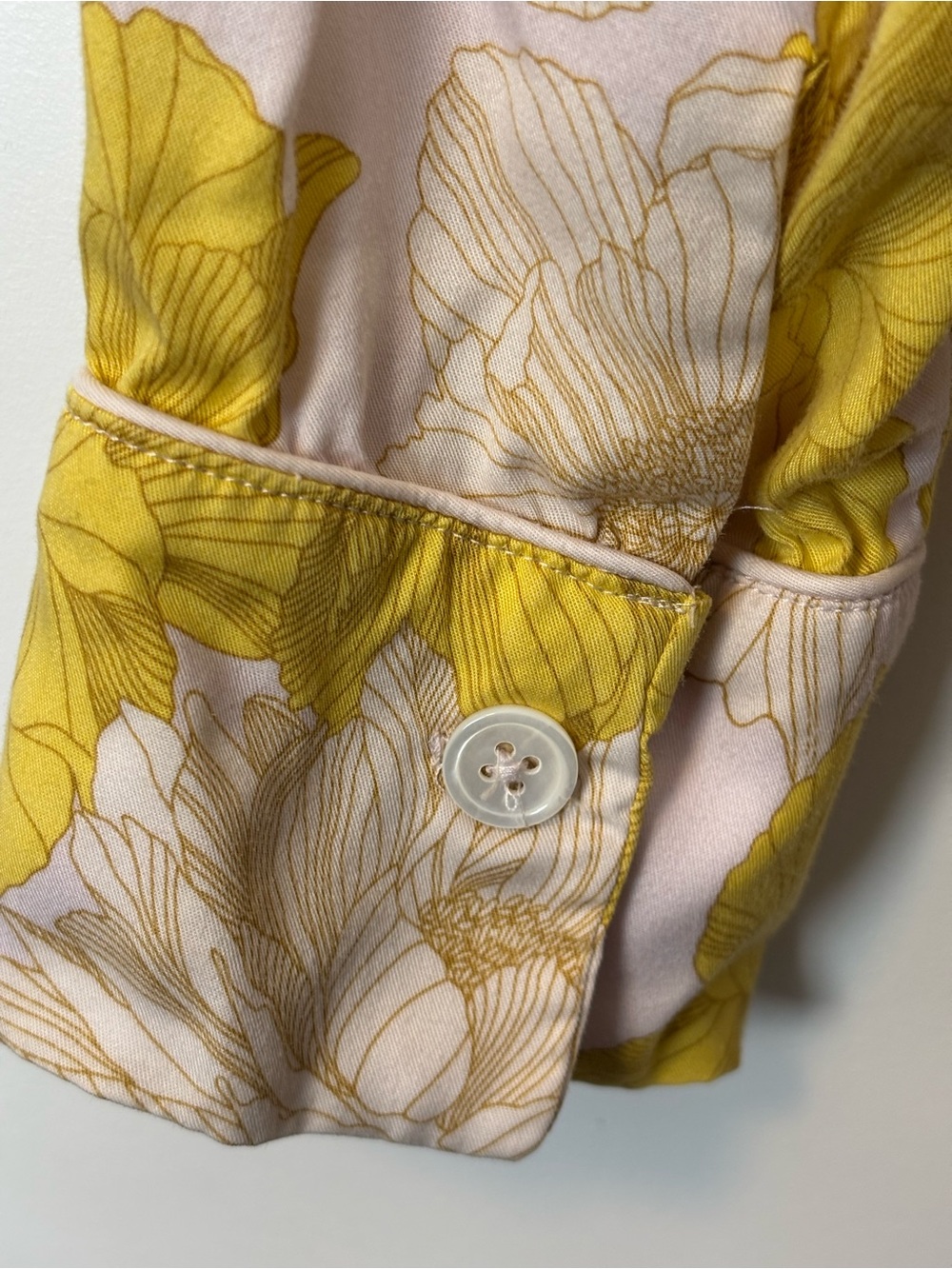 Yellow Pyjama Set Floral Button-Up with piping sz L - Picture 7 of 11